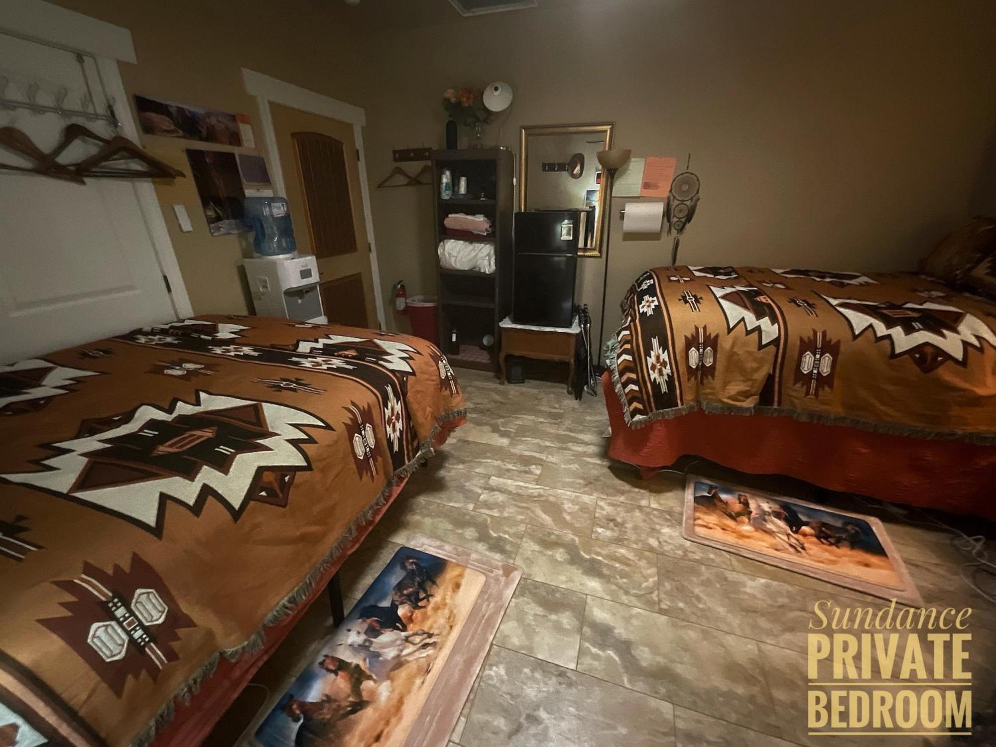 The Zion House - Affordable Bedrooms Hurricane Exterior photo